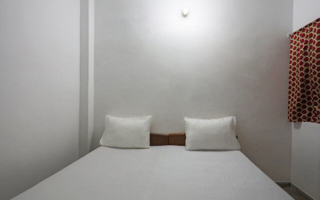 SPOT ON 46088 Hotel Black