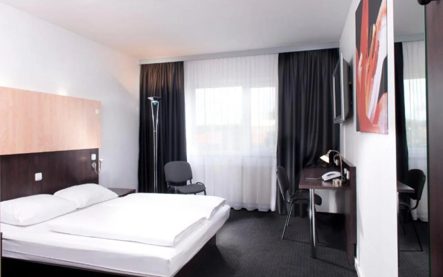 Good Morning + Bad Oldesloe Hotel