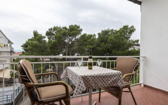 Matija - 120m to the Beach - R4