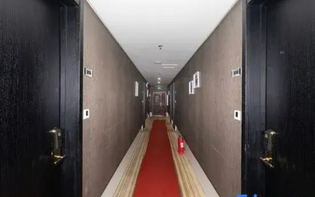 Zhongyang Hongguan Hotel Harbin Zhongyan Main Street