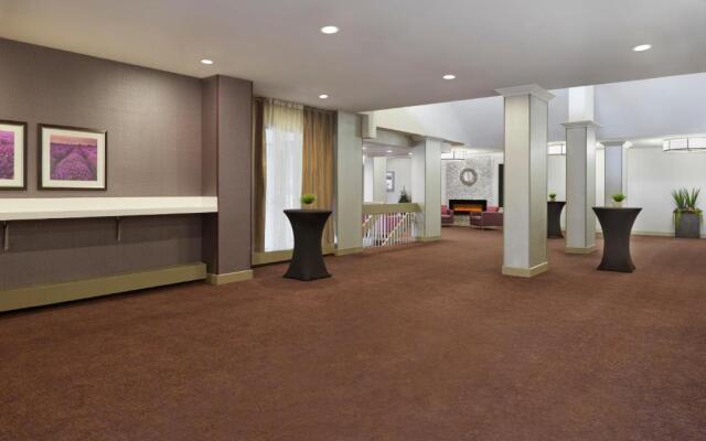 Holiday Inn Toronto - Int'l Airport by IHG