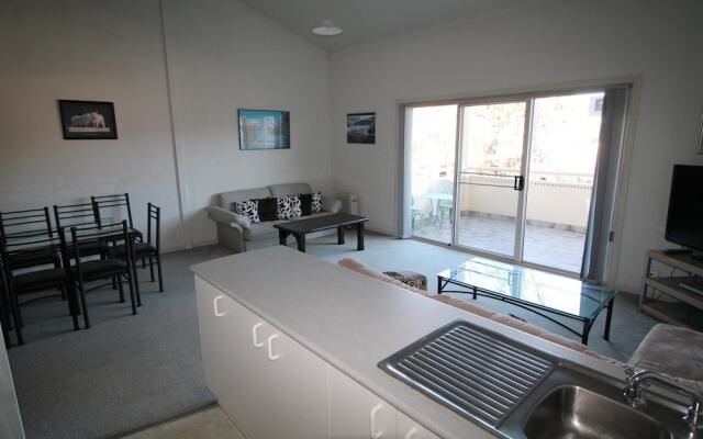 Razorback 11 - Razorback Plaza Jindabyne