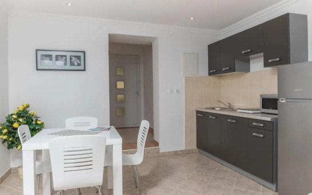 Guest House Sidro