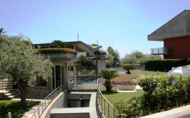 Catania Hills Residence