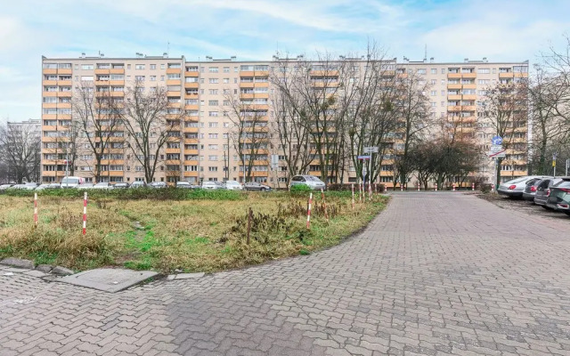 Lumina 3-room apartment with balcony