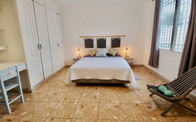 Pepe's House Guayaquil - Self Check-In