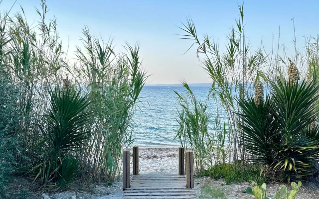Seafront Villa Glaros