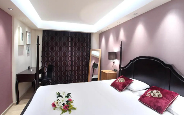 Comfy Boutique Hotel