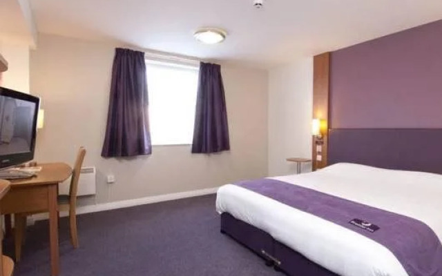 Premier Inn Bristol Sidcot A38