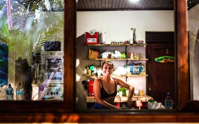 Tamarindo Backpackers