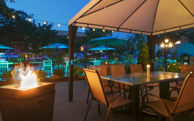 Holiday Inn Westbury - Long Island by IHG