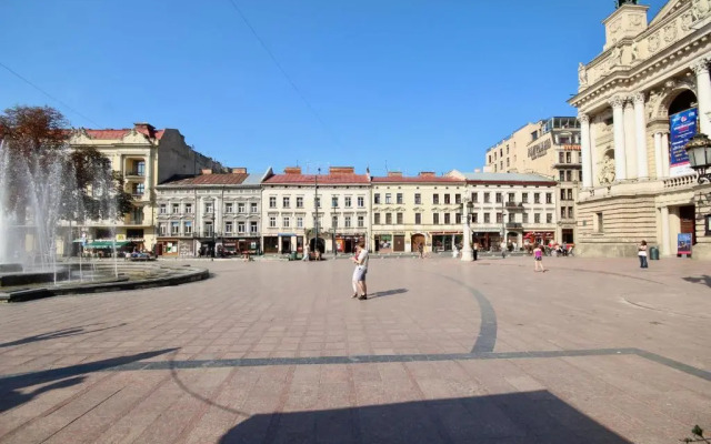 Romantic Lux Vivaldi Suite Svobode avenue 39