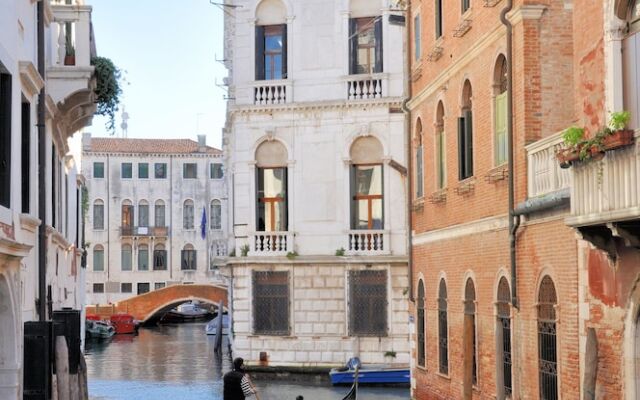 Casa Dei Pittori Venice Apartments