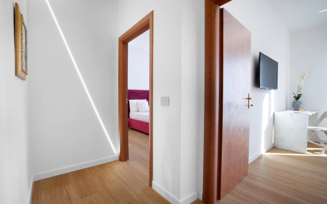 Sara Luxury Apartment 1