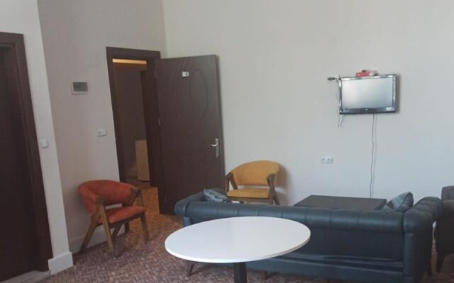 Zerde Otel