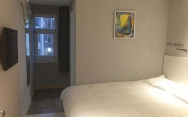 Motel 168 Dalian Jiefang Plaza