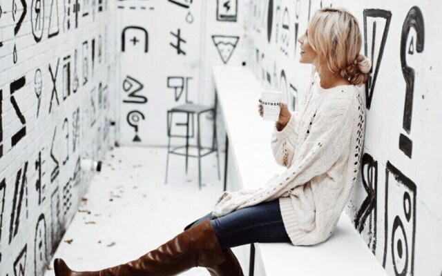 Contemporary Condo Minutes To Downtown Gulch