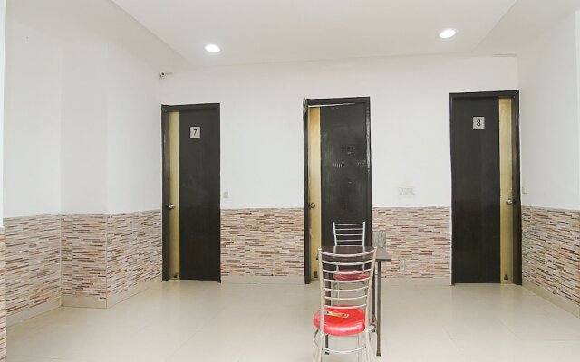 FabHotel Signature Cyber Park