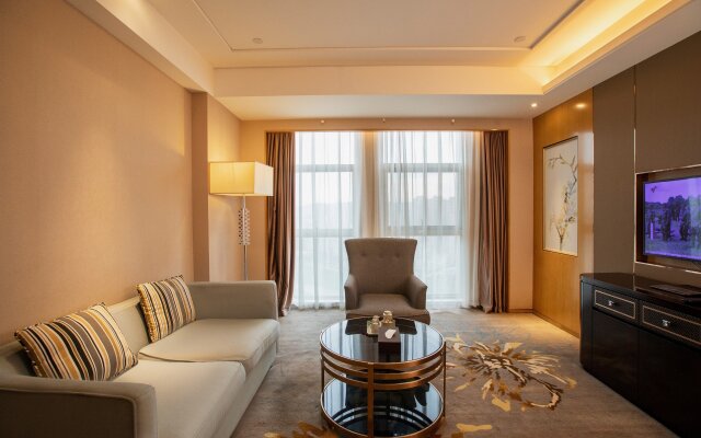 Ramada Yiyang Taojiang