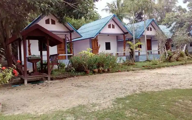Roong Arun Resort