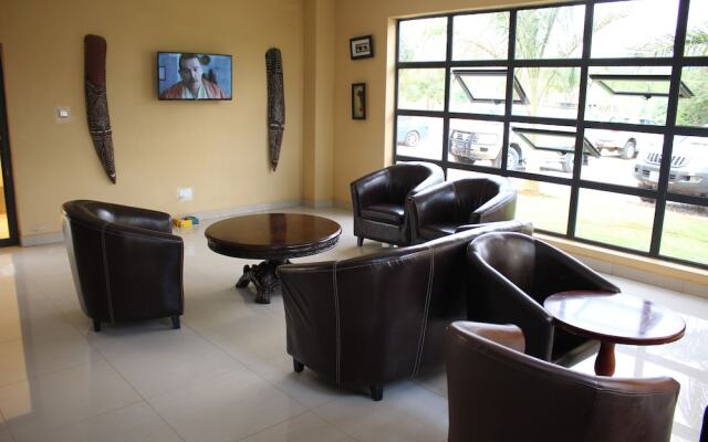 Four Pillars Lodge Chilanga