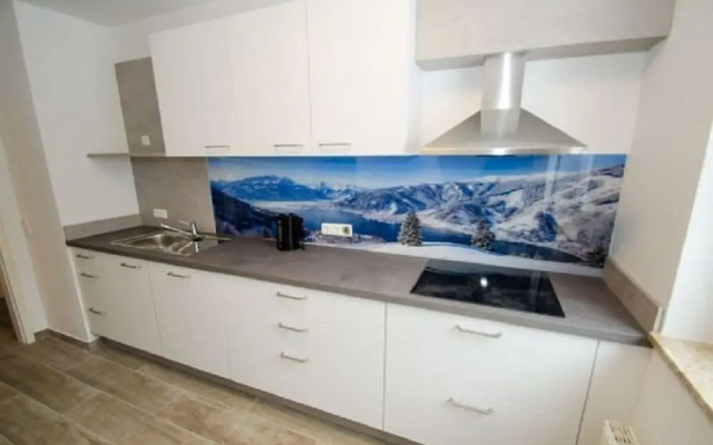 Apartment Summer & Winter Fun II