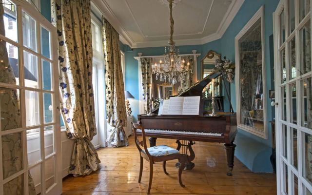 Breitner House