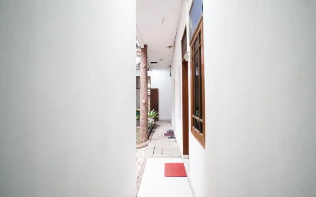 Guest House Syariah Griya Sawamah – Hotel Rooms – Jakarta