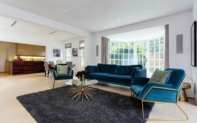 Luxury near Richmond Park