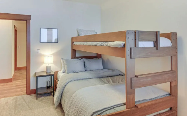 Ski-in/out Schweitzer Mountain Home in Sandpoint!