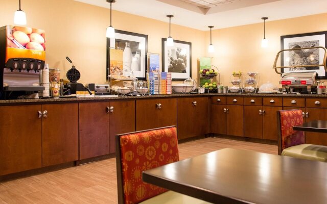 Hampton Inn Columbus-North