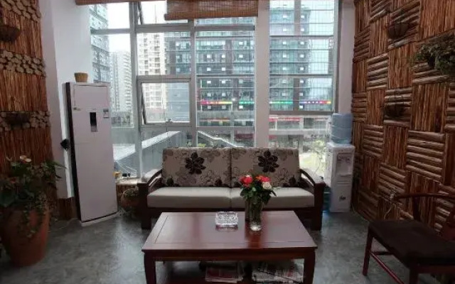 West Ring Hotel (Chengdu Women and Children Hospital Zhongba Subway Station)