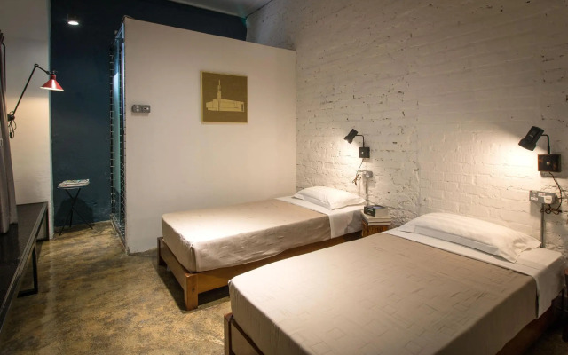 The Brownstone Hostel & Space