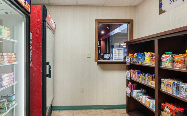 MainStay Suites Roanoke Airport