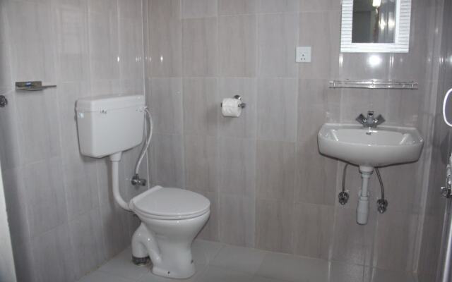 2 Storey Downtown Townhouse