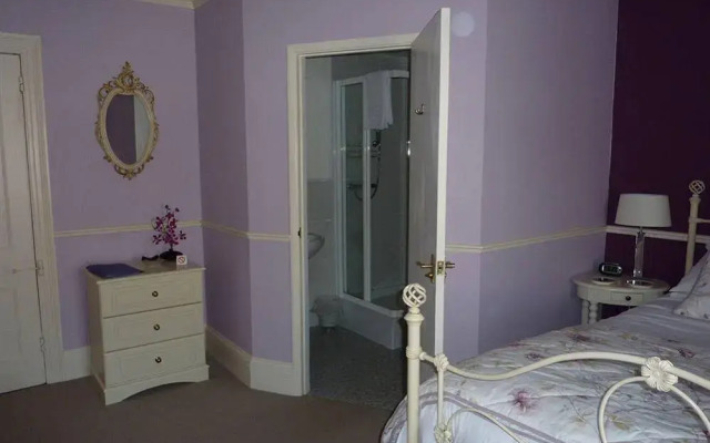 Coast Guest House Accommodation Eastbourne