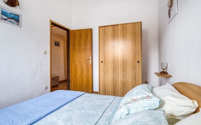 Modern Apartment in Punat With Balcony