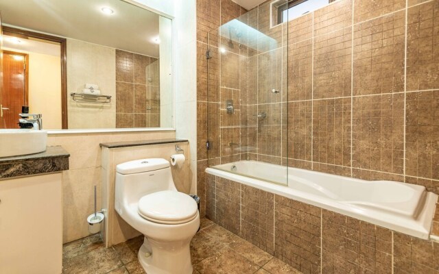 Lenana Suites