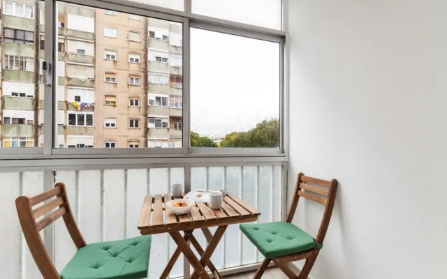 Beautiful 1 Bedroom Apartment Near Benfica