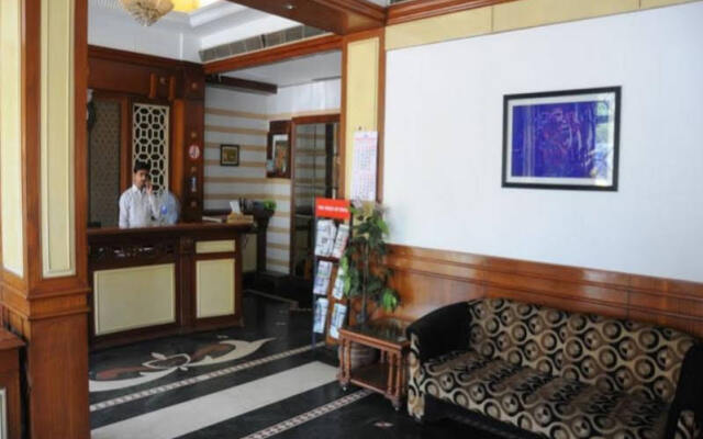 Hotel Parth Residency