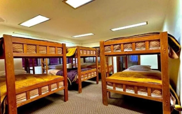 Nomada Hostal