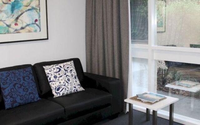 Adelaide DressCircle Apartments
