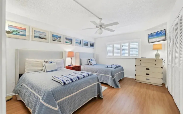 8735 Midnight Pass Road Unit 303b