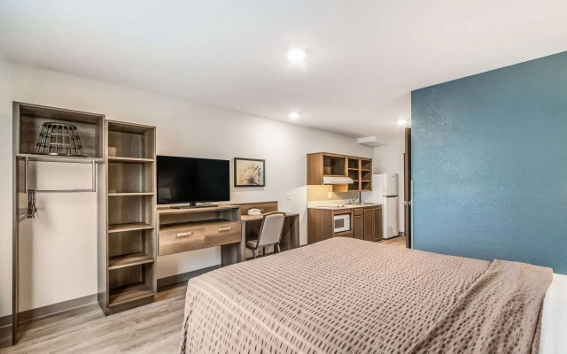 WoodSpring Suites Doral Miami Airport