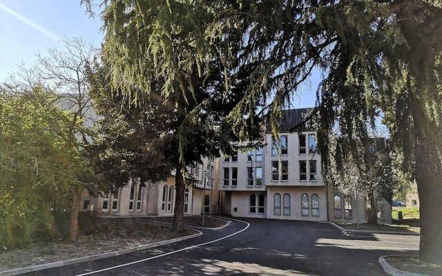 Auberge de Jeunesse Orléans Centre Ville - Hostel