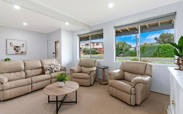 Rocky Point - pet friendly accommodation for multiple families