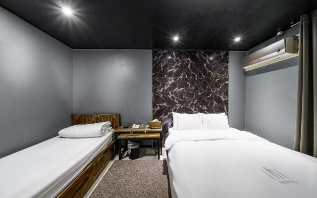 Ansan Walkers Hotel by Cozy