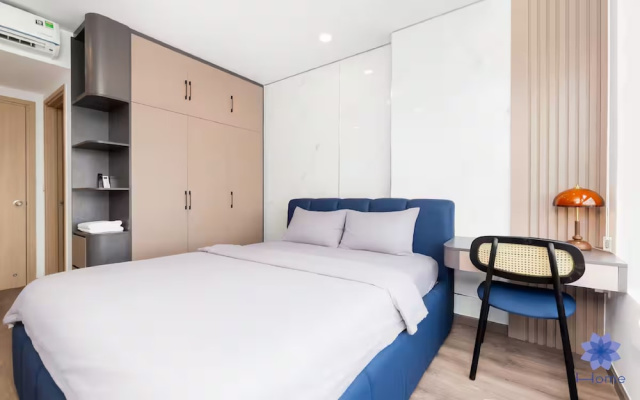 LaLa Botanica Premier Residence
