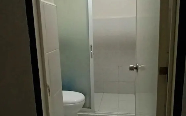 Impeccable 1-bed Studio in Paranaque City