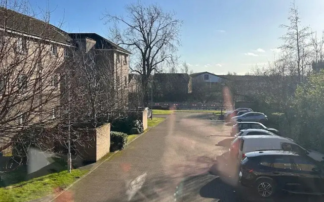 Modern Apartment-sleeps6-parking-seft Check in